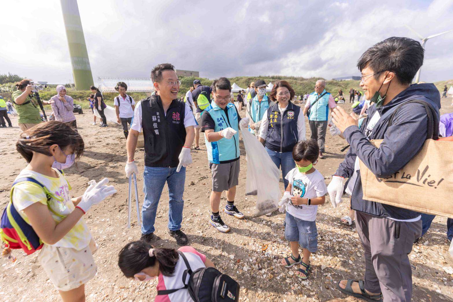 桃竹竹苗4縣市聯合淨灘觀音登場 桃環局鼓勵民眾一起守護海岸線 178673 0