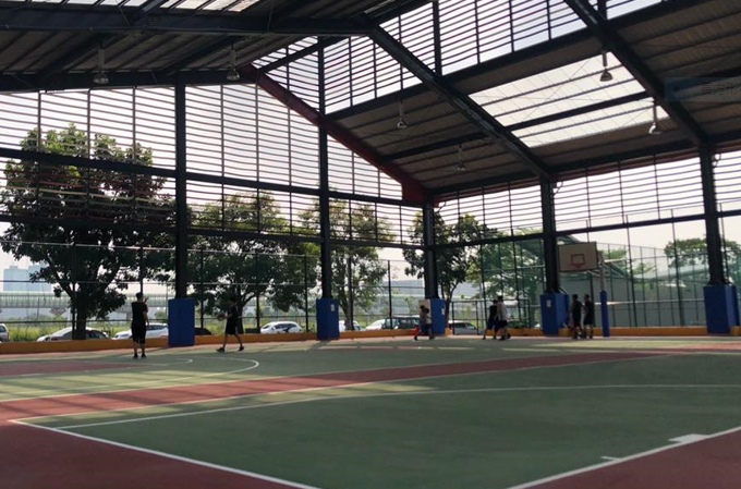 公園籃球場爆肢體衝突 球友嗆:沒看過流氓?