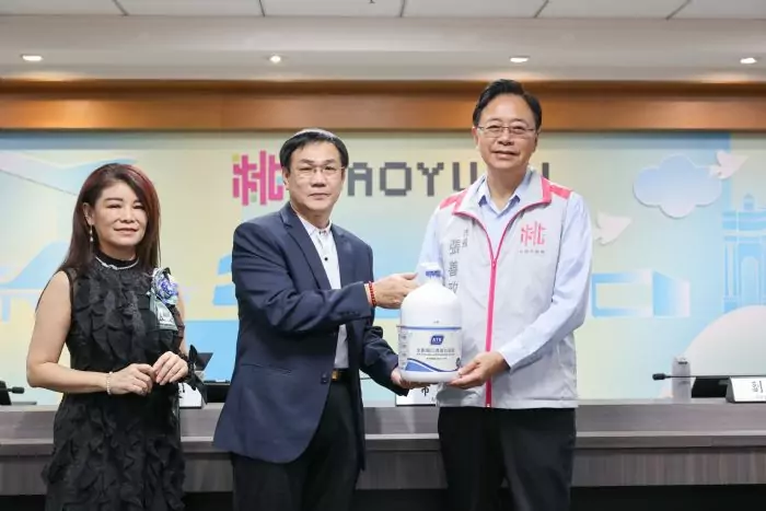 鼎泰豐電線電纜、全鵬科技攜手贈傷口清潔抗菌液 助力桃園消防救護 鼎泰豐電線電纜、全鵬科技攜手贈傷口清潔抗菌液 助力桃園消防救護