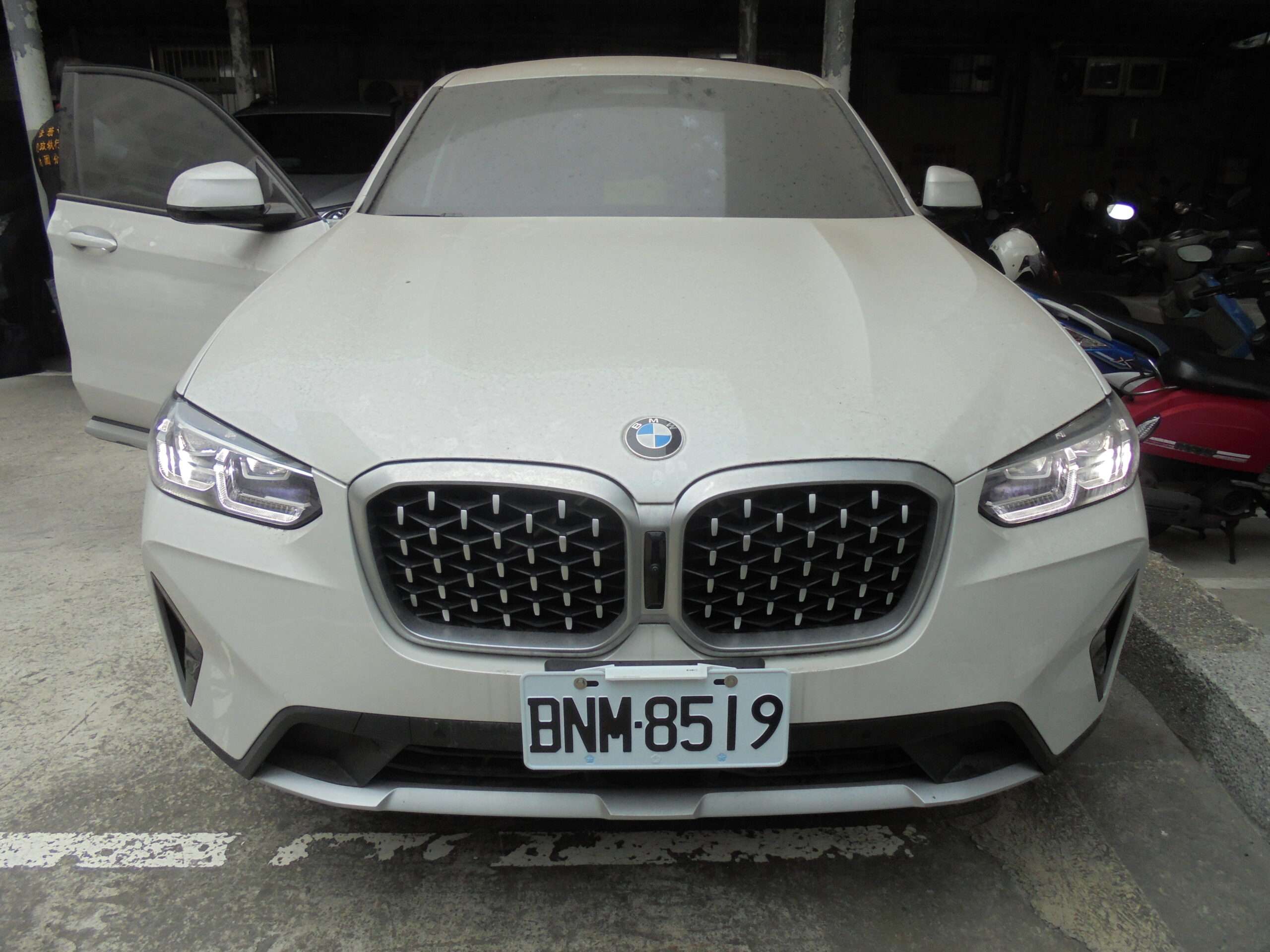 桃園分署「這天」緊急加開拍賣會!超新BMW跑車等你帶回家 61356 scaled