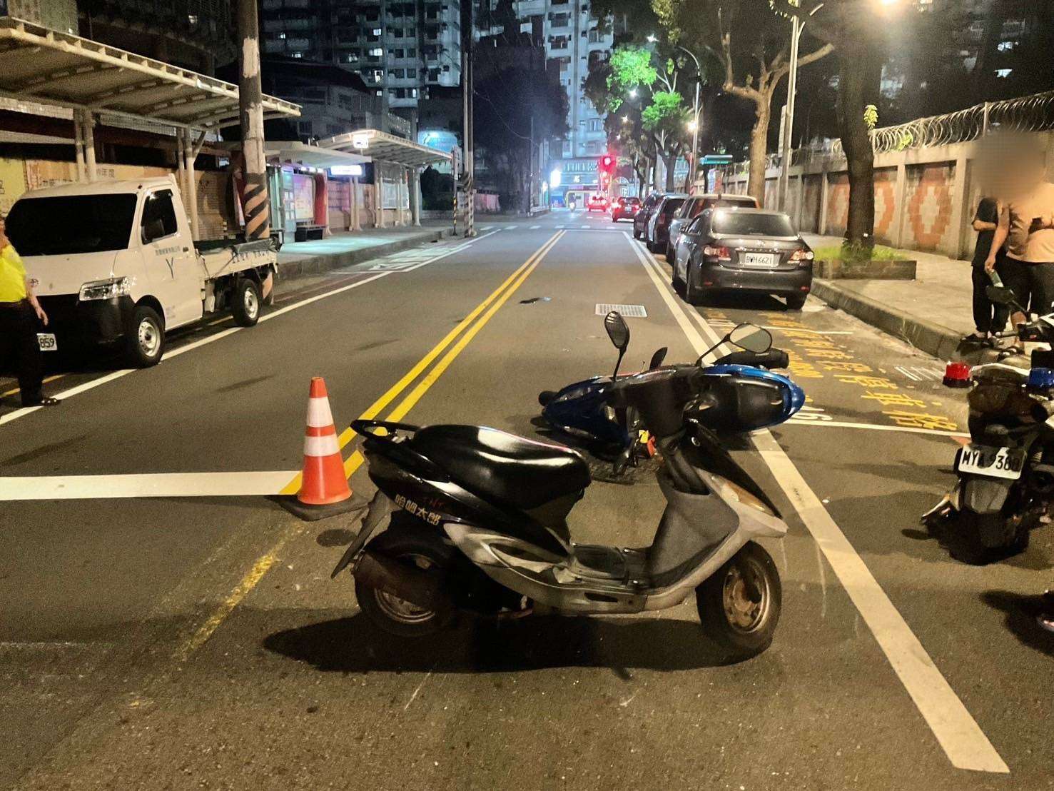 【有片】八德自小客超車不慎釀3傷 驚險畫面曝 674512 0