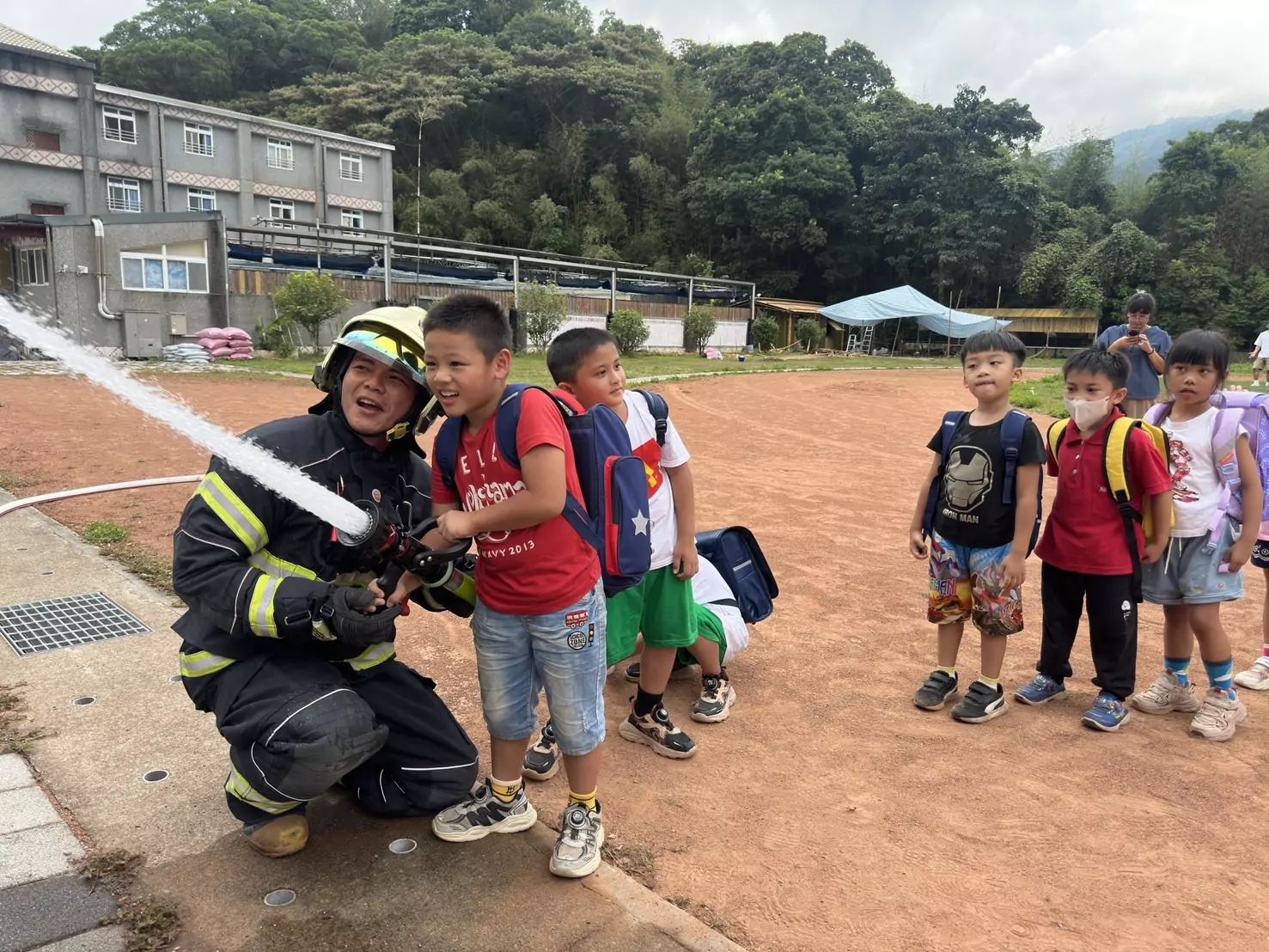 復興消防分隊舉辦國家防災日避難演練 強化校園災害應變能力 復興消防分隊舉辦國家防災日避難演練 強化校園災害應變能力