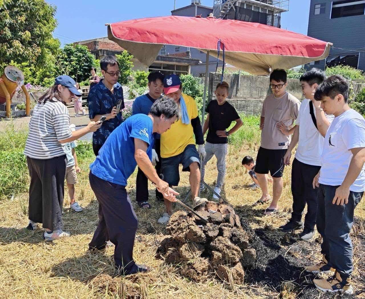 勞動部桃竹苗分署輔導民間團體 楊梅客庄「農家樂」一日遊獲好評 S 133759013