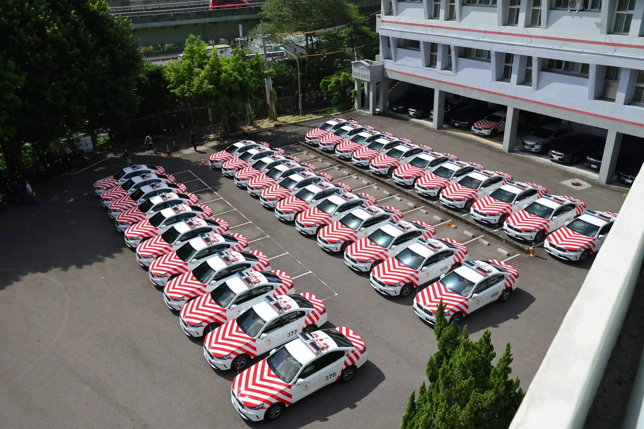 國道警採購34台高性能巡邏車 提升執法安全、機動性 國道警採購34台高性能巡邏車 提升執法安全、機動性