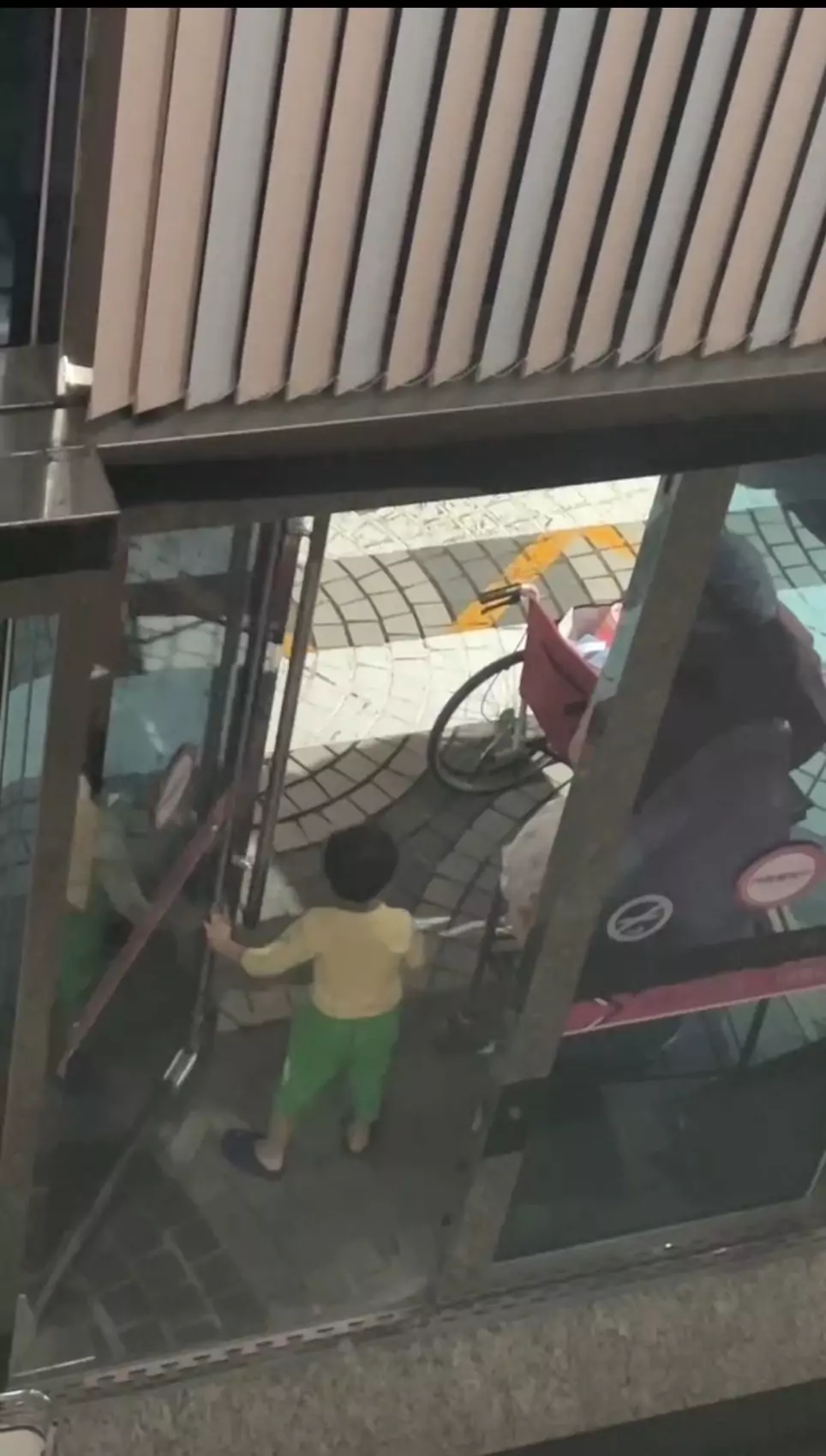 張碩芳爆男童遭獨留醫院 桃園社工緊急安置 S 224714801
