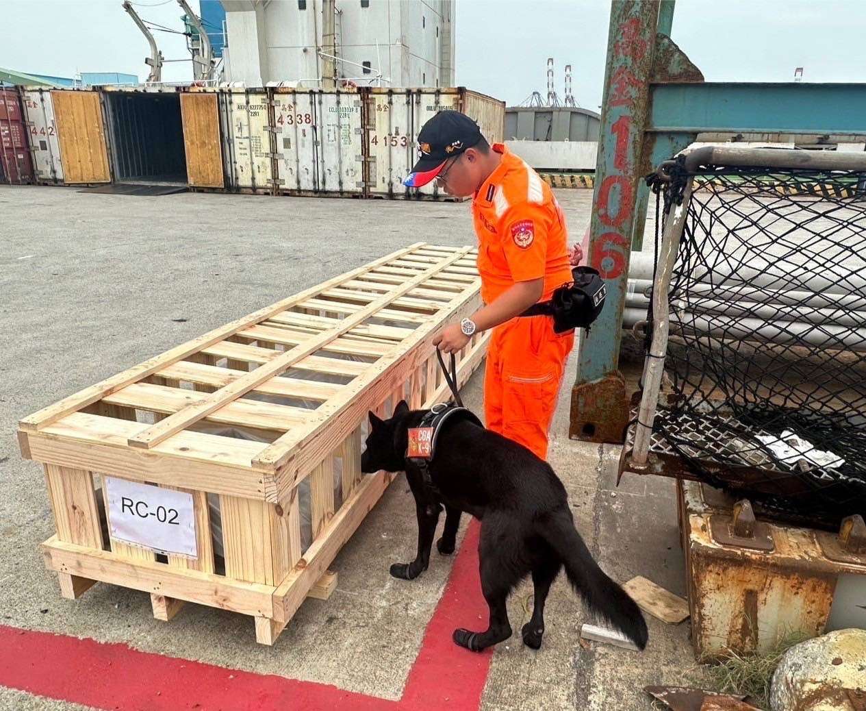 海巡署第三巡防區指揮部捍衛海疆無假期 中秋擴大威力掃蕩勤務 S 33571671