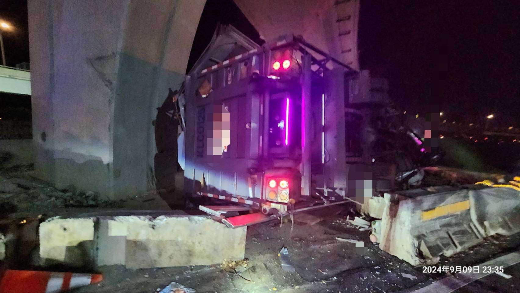 又是酒駕?男開大貨車翻落邊坡亡 血液酒精濃度超標 S 36356106