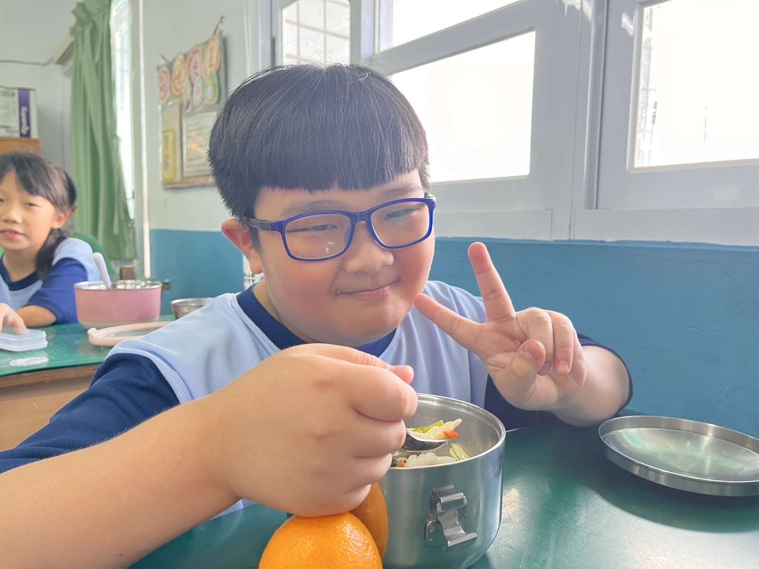 桃園在地綠竹筍入菜 學生開心享用營養午餐 S 44843047 0