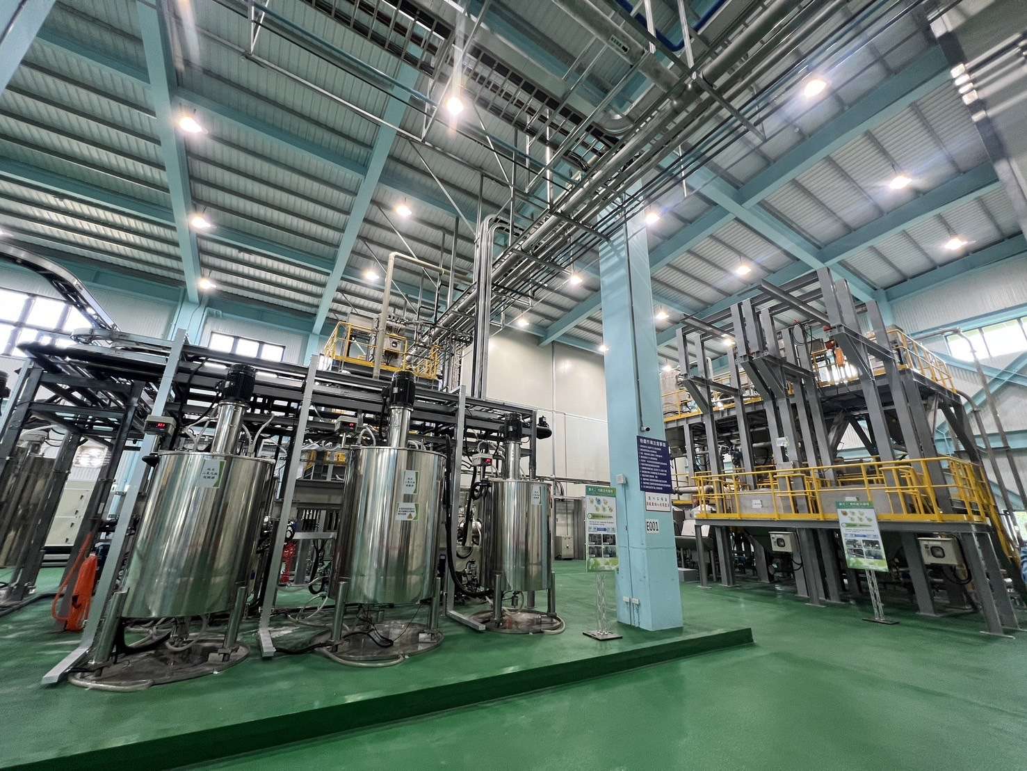 助力台灣能源轉型 中油鈦酸鋰試量產工場落成 S 6037534