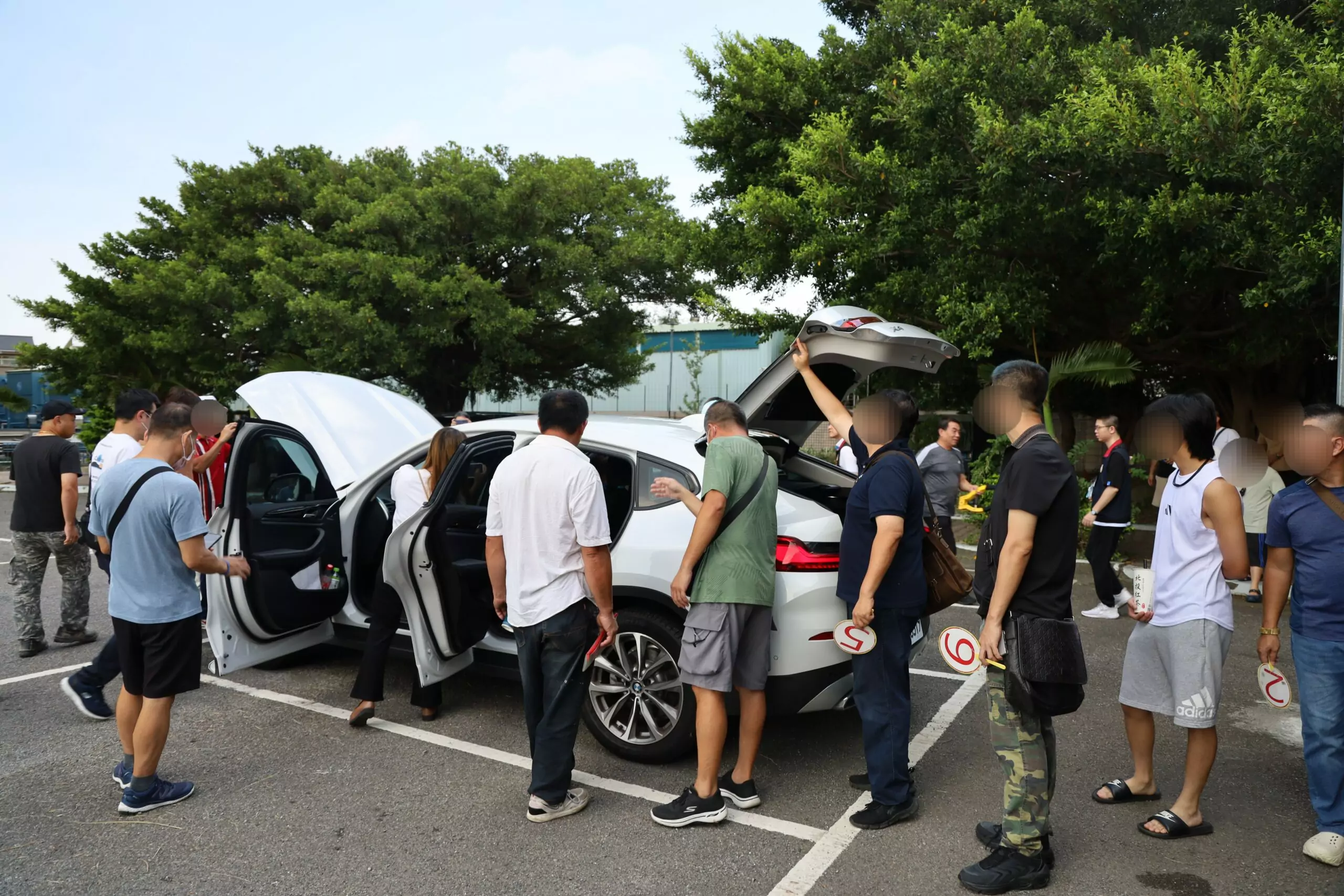 桃園分署拍賣會登場 221萬開走BMW X4系列跑車 桃園分署拍賣會登場 221萬開走BMW X4系列跑車