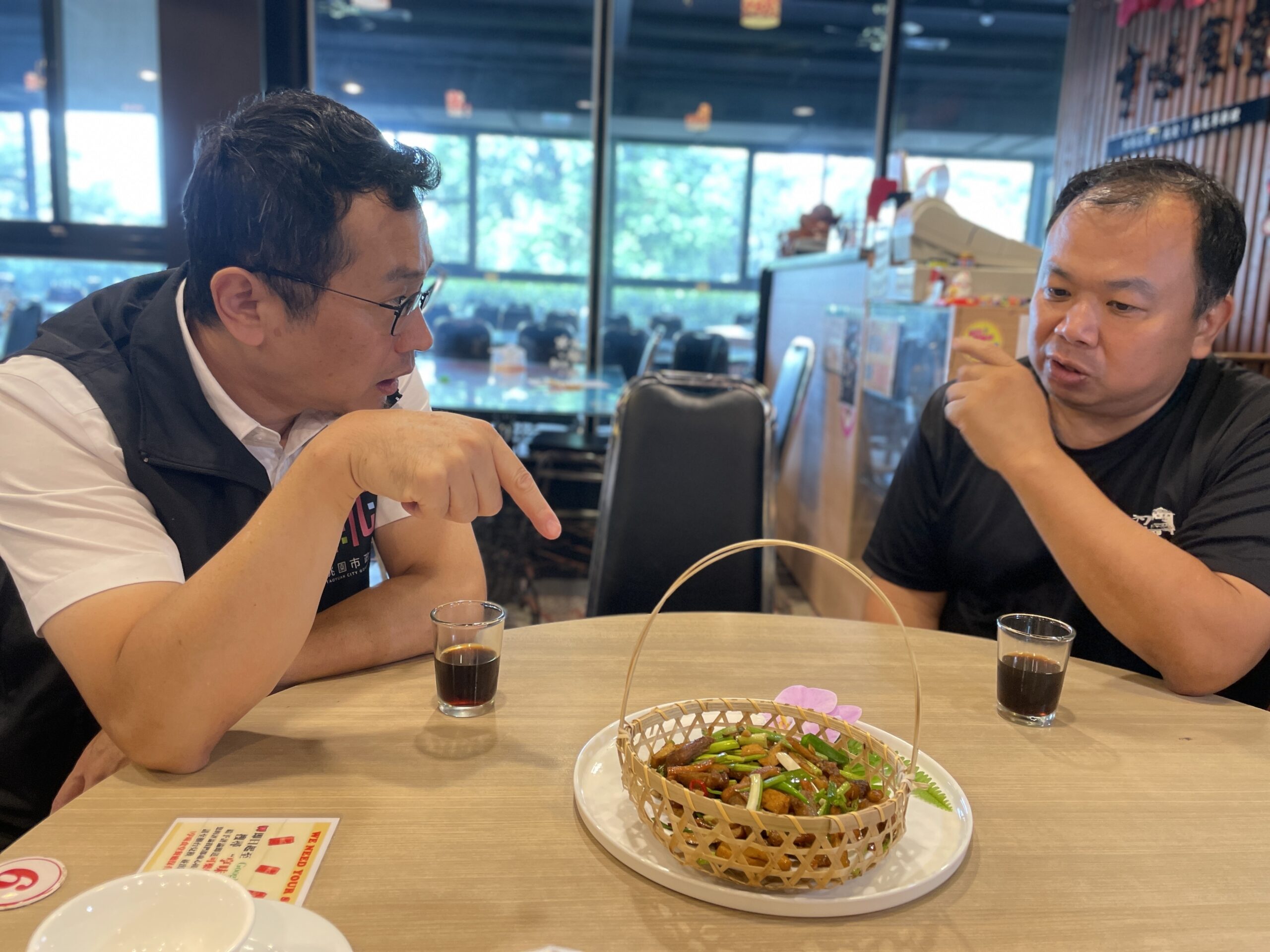 客家小炒全國爭霸總決賽出爐 桃市「這間」摘下冠軍 亨味食堂–范德忠老闆分享客家小炒比賽心路歷程 scaled