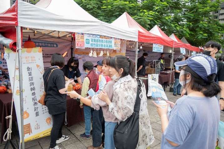 桃園就服處就業博覽會10/26風禾公園登場 逾3千工作機會等你 03