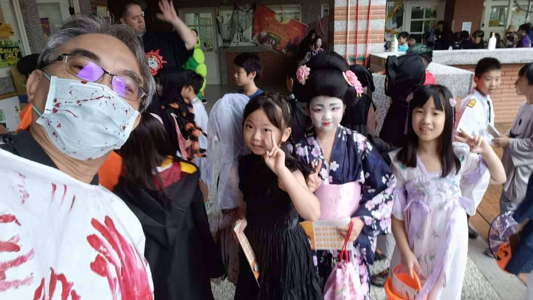 桃園有得雙語中小學舉辦萬聖節活動 學生「搞怪」認識各國鬼怪傳說 1037362 0