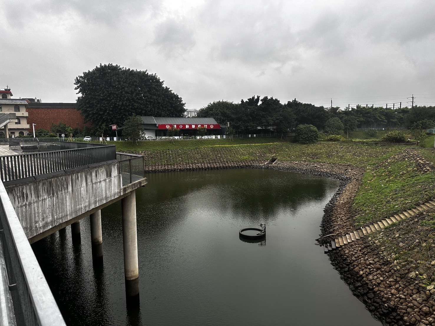 康芮颱風來勢洶洶 桃園水務局:今日下午開放登記領砂包 14A滯洪池預先放水 0