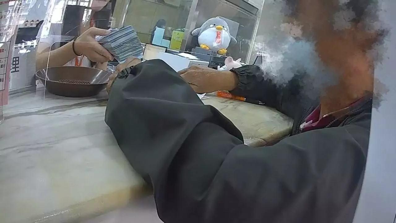 桃園警銀揭假投資真相 阿伯7PUPU想去別家銀行匯款 桃園警銀揭假投資真相 阿伯7PUPU想去別家銀行匯款