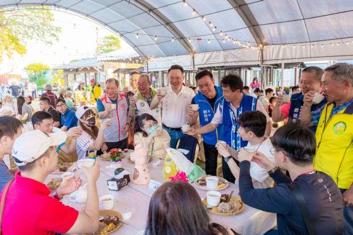 蘇俊賓現身桃市未婚聯誼活動 加碼送小禮物促良緣 20241013203058905