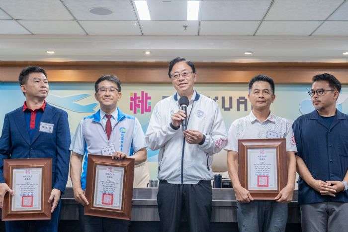 加速桃園震後復原重建 張善政表揚3大公會貢獻 20241016152736791