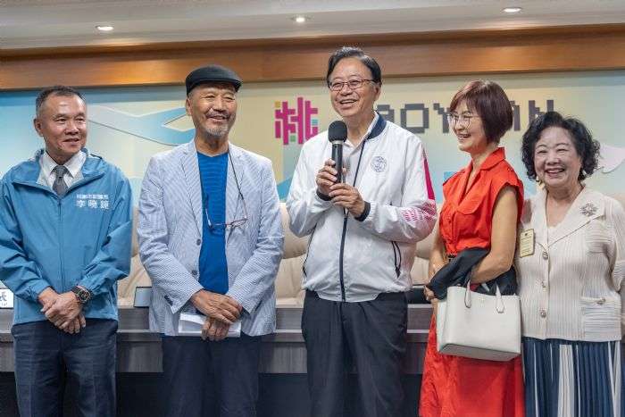 景文汽車玻璃公司熱心公益 贈桃市府復康巴士 20241023151439794