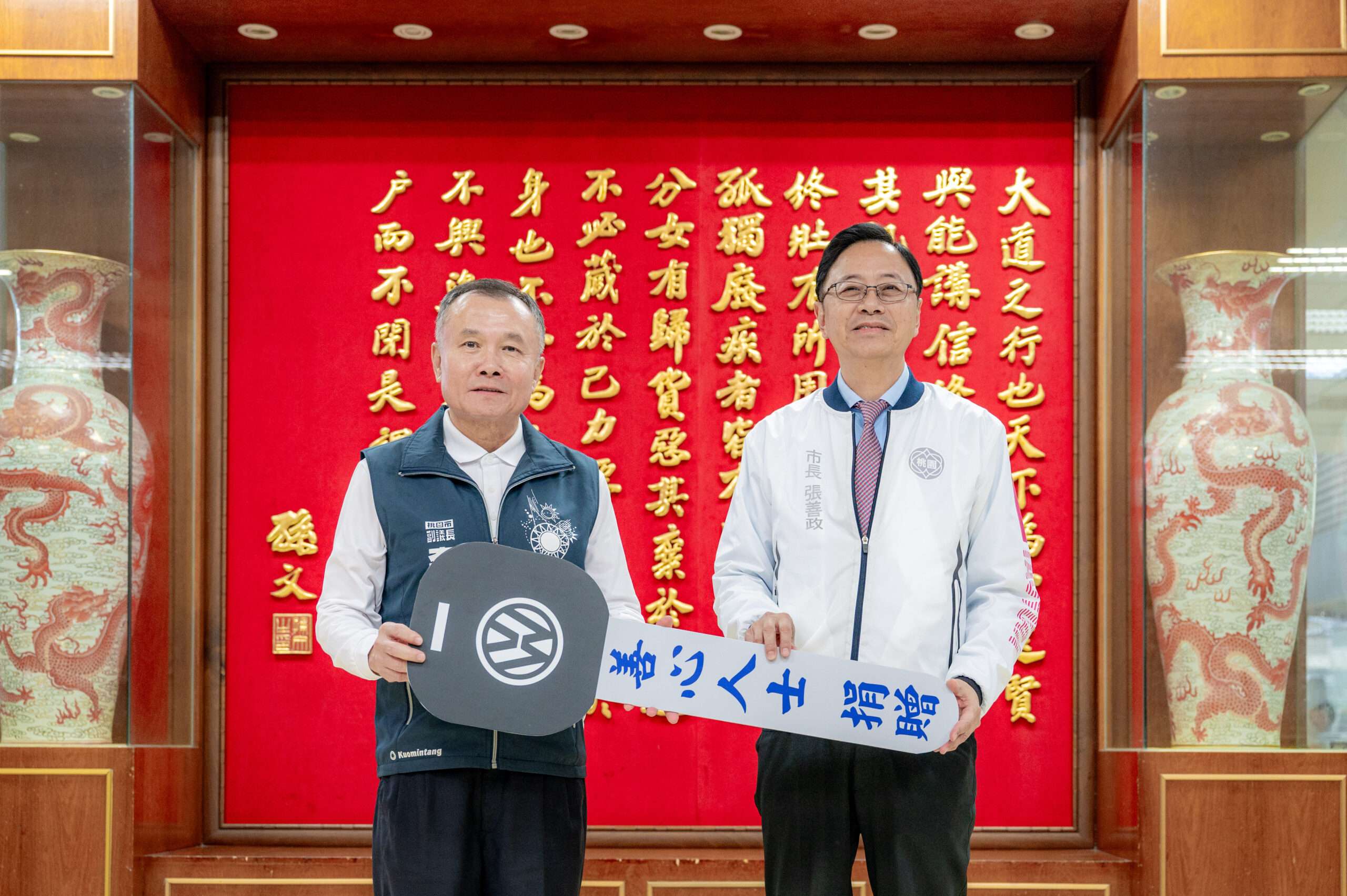 為善不欲人知!熱心民眾回饋社會 贈桃市府救災指揮車、復康巴士 20241030162732282 scaled