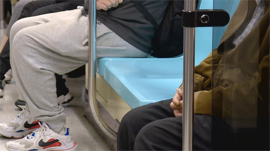 捷運遺落整盒「這食物」網笑:好想帶回去加菜