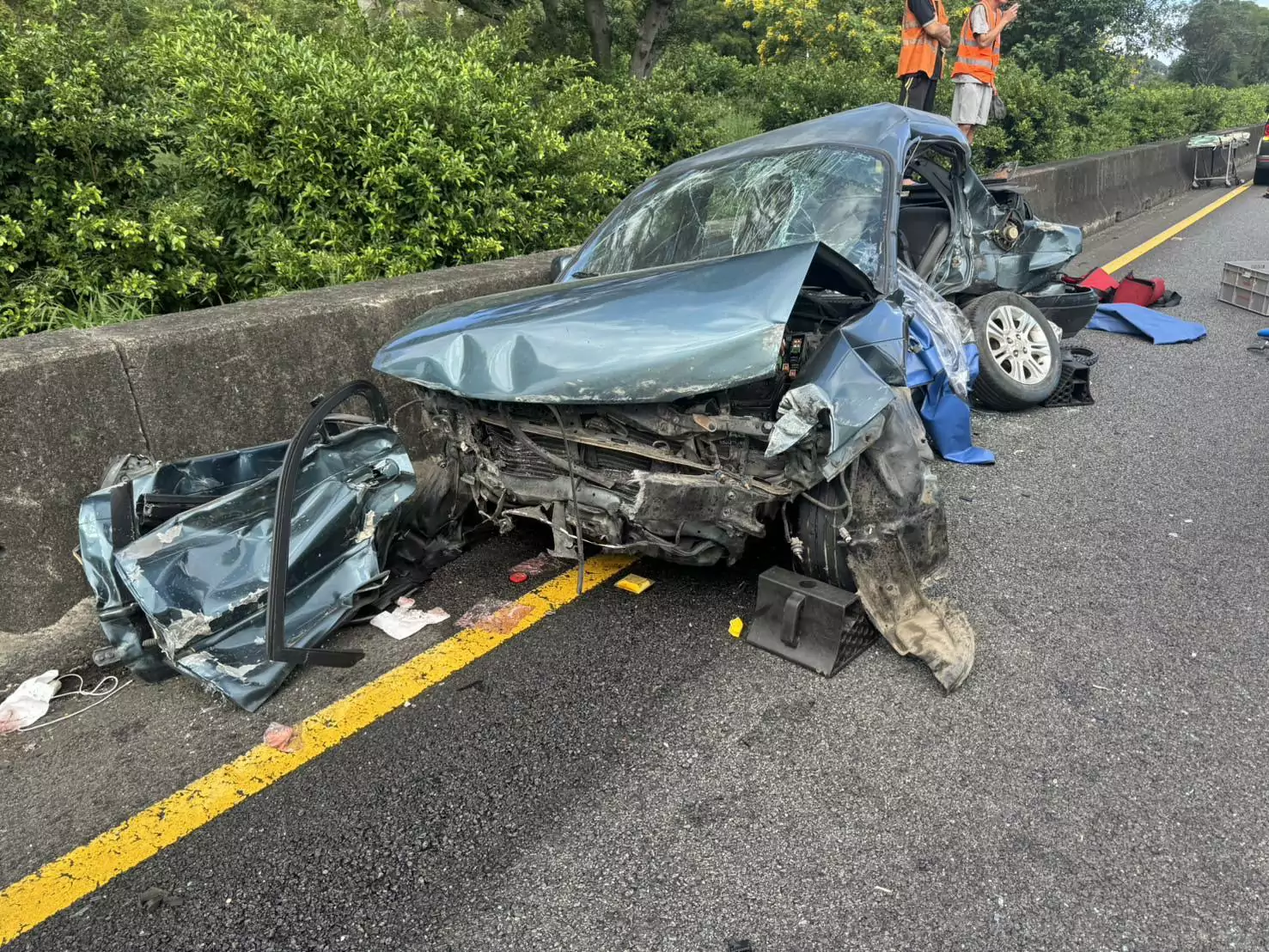 438467
