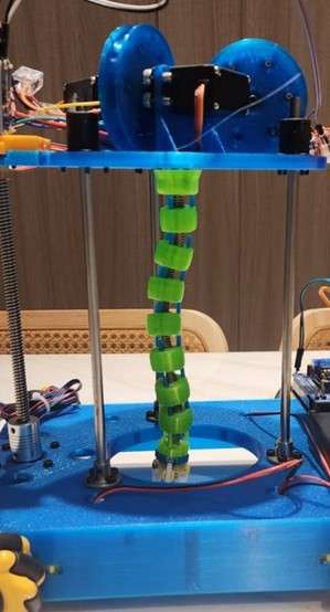獨創連續體機械手臂 健行科大林仲廉教授率團隊獲獎肯定 456