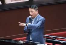 魯明哲遭AI變造聲音宣傳罷免 罷團成員遭函送桃檢偵辦