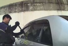 轎車自動上鎖1歲兒困車內 中壢警消緊急破窗救援