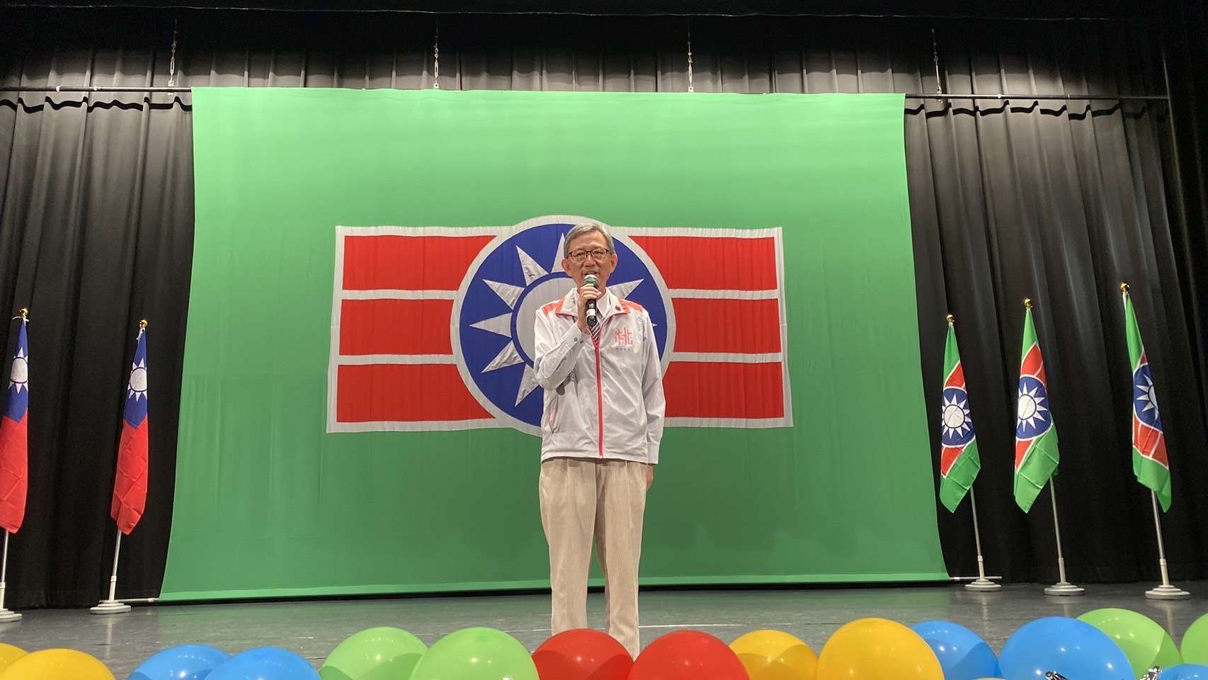 成立72周年!中國青年救國團舉辦聯誼舞會 196義工、15教師獲表揚 S 118734995