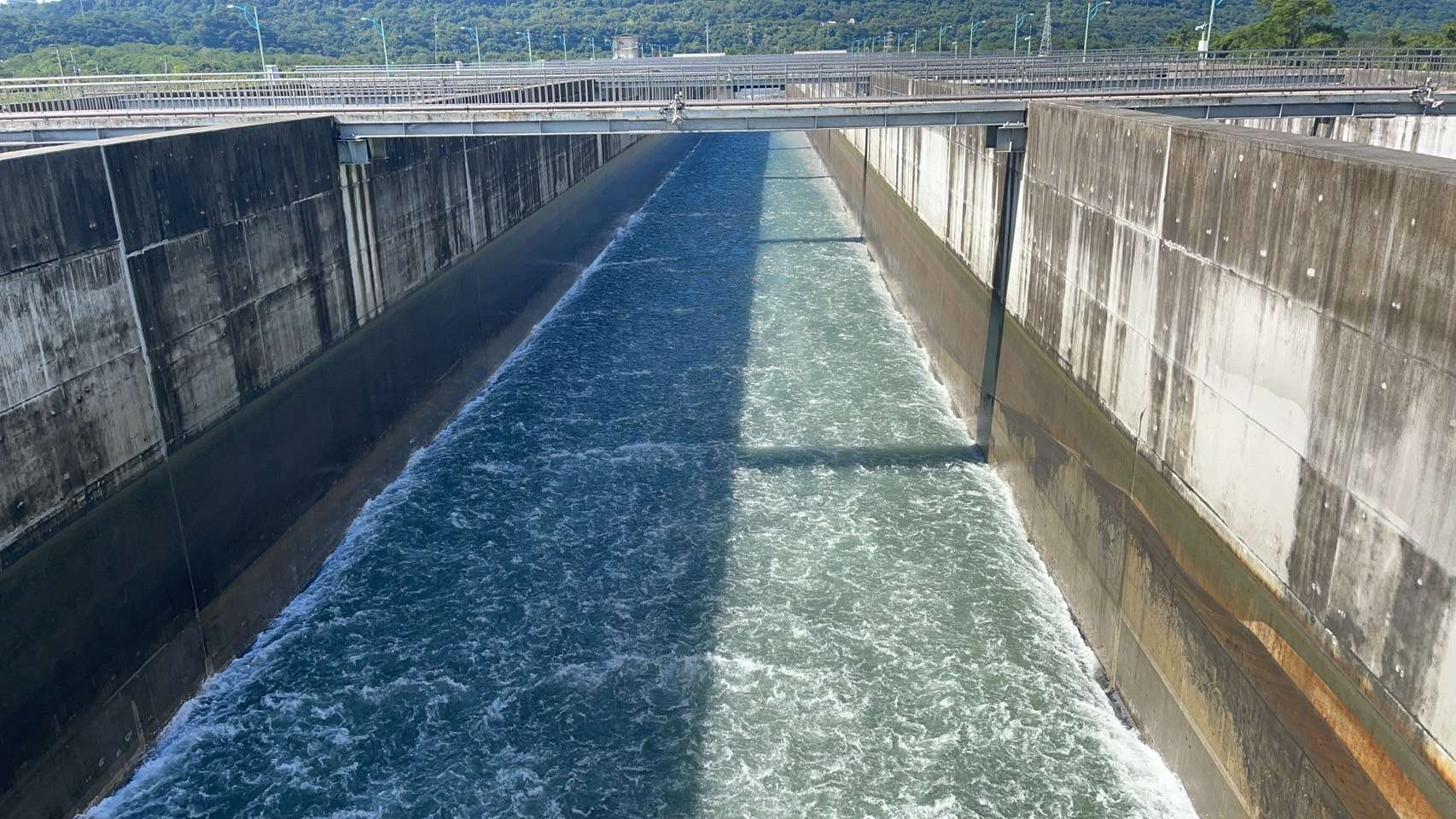 共伴效應帶來豪雨 石門水庫阿姆坪防淤隧道沖淤15萬立方公尺土砂 S 465682506