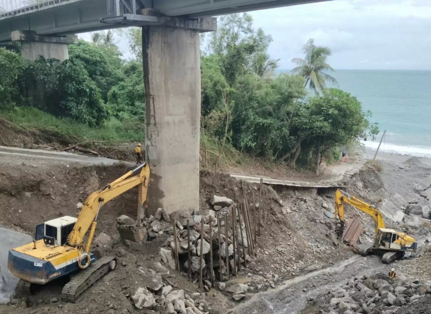 台鐵加速風災後修復工程 確保旅客行車安全 台鐵加速風災後修復工程 確保旅客行車安全