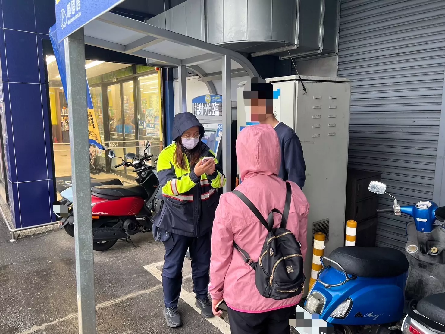 身心障少年迷途全身淋濕 新屋警助祖孫團圓 身心障少年迷途全身淋濕 新屋警助祖孫團圓