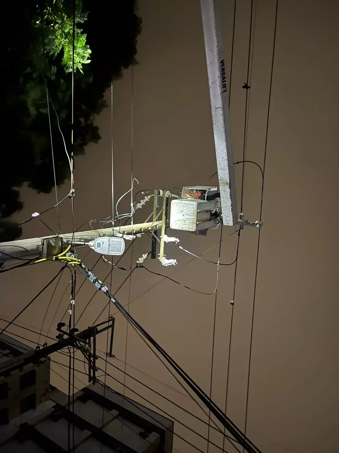 觀音電桿驚傳爆炸竄火光 台電曝原因 S 7881180 0