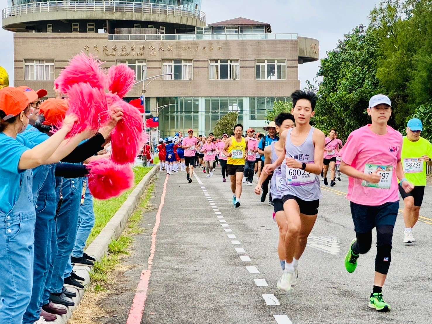大觀盃海洋國際馬拉松竹圍漁港登場 吸引約5000跑者參加 S 8790058 0