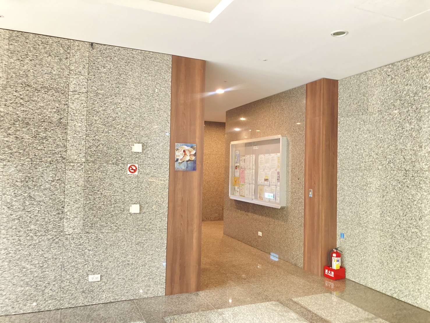 社宅住戶抽菸擾鄰被檢舉 桃園住宅處下逐客令 S 90554538 0