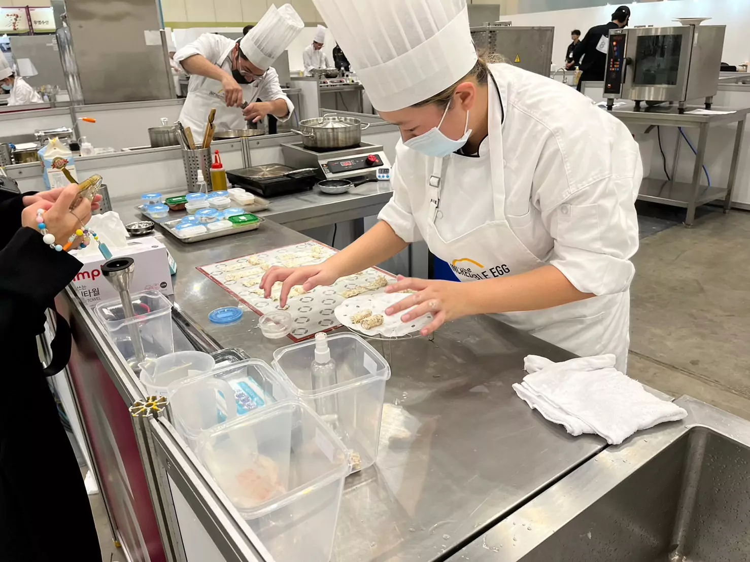 勇闖釜山國際廚藝競賽 開南大學表現亮眼摘2銀2銅 勇闖釜山國際廚藝競賽 開南大學表現亮眼摘2銀2銅