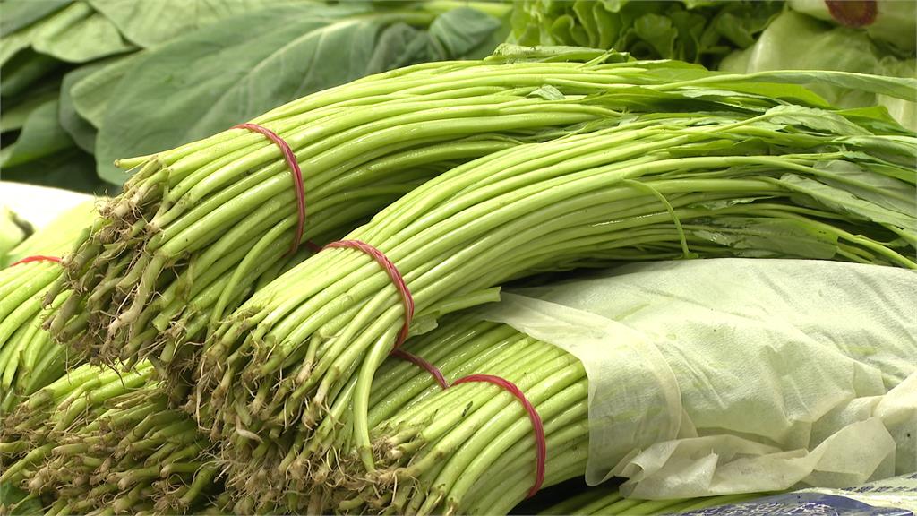 康芮轉強颱逼近 市場湧買菜人潮