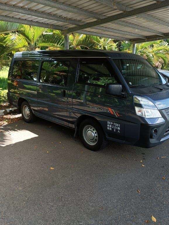 桃園分署11/11舉辦拍賣會 超炫紫色保時捷跑車等你開回家 中華小貨車側面 0