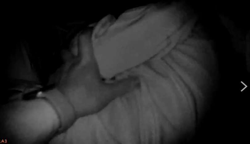 【有片】2男遇攔查心虛拔腿狂奔 警一查竟是「這身分」 1731400704282