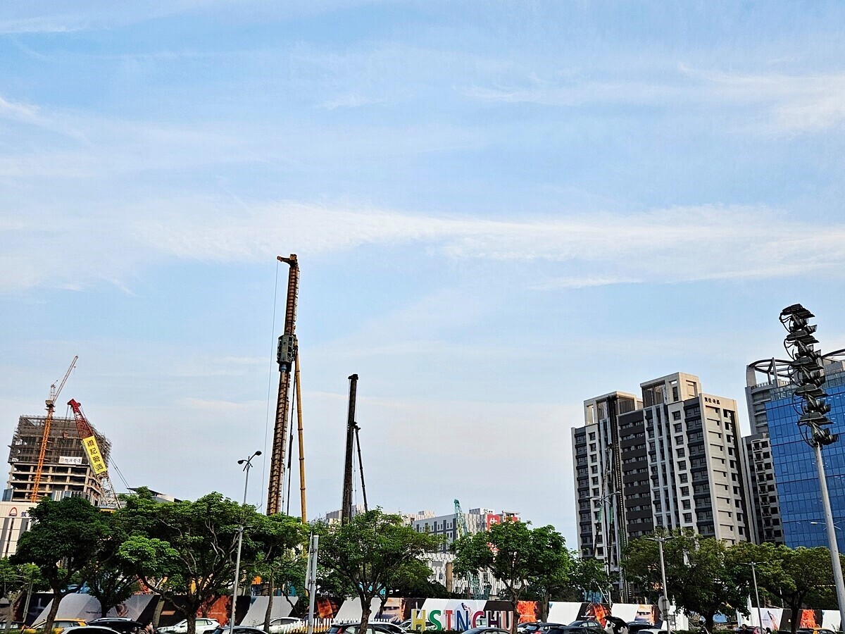 房價已跨越「泡沫警戒線」!他解析關鍵數據揭真相