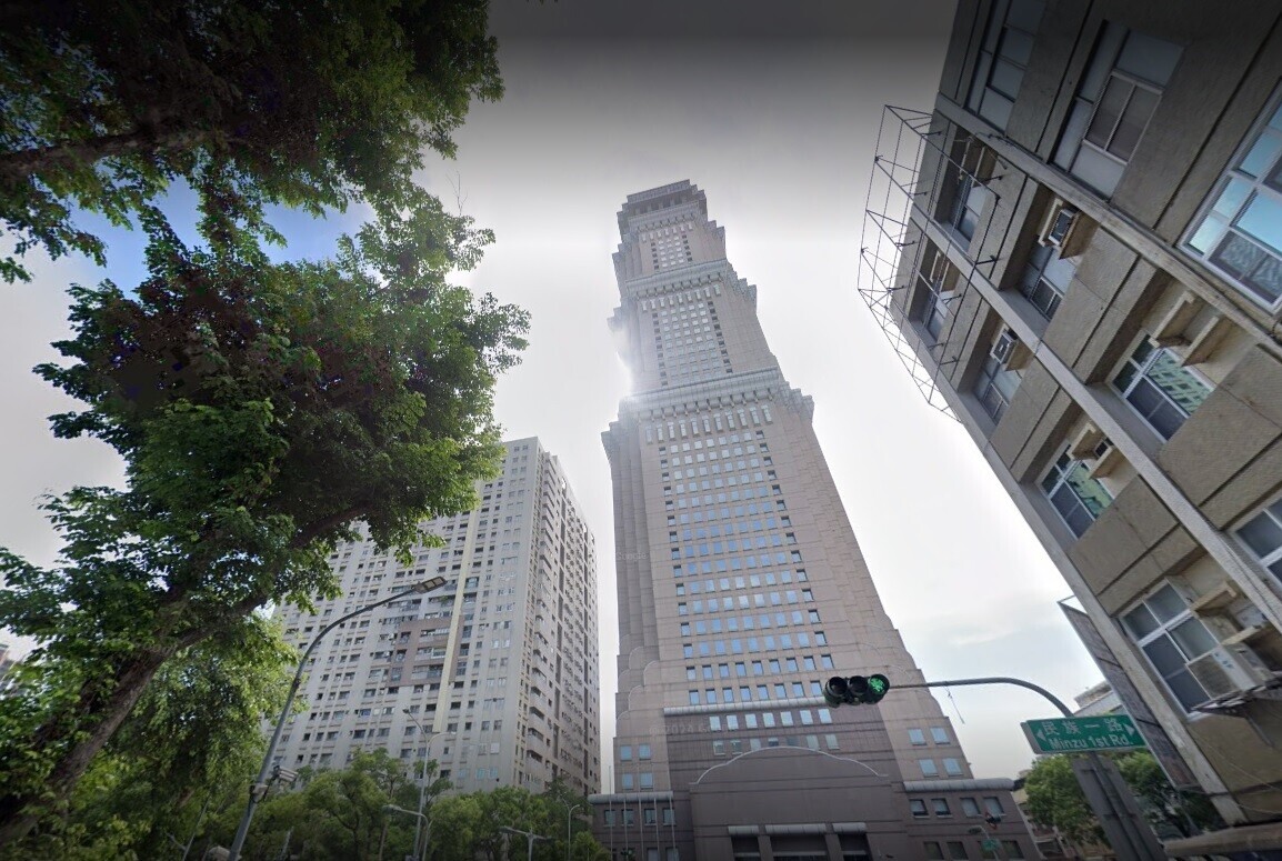 昔日全台第一高樓「頂樓戶」34折成交 他揭密「崩潰的房價」有9狀況