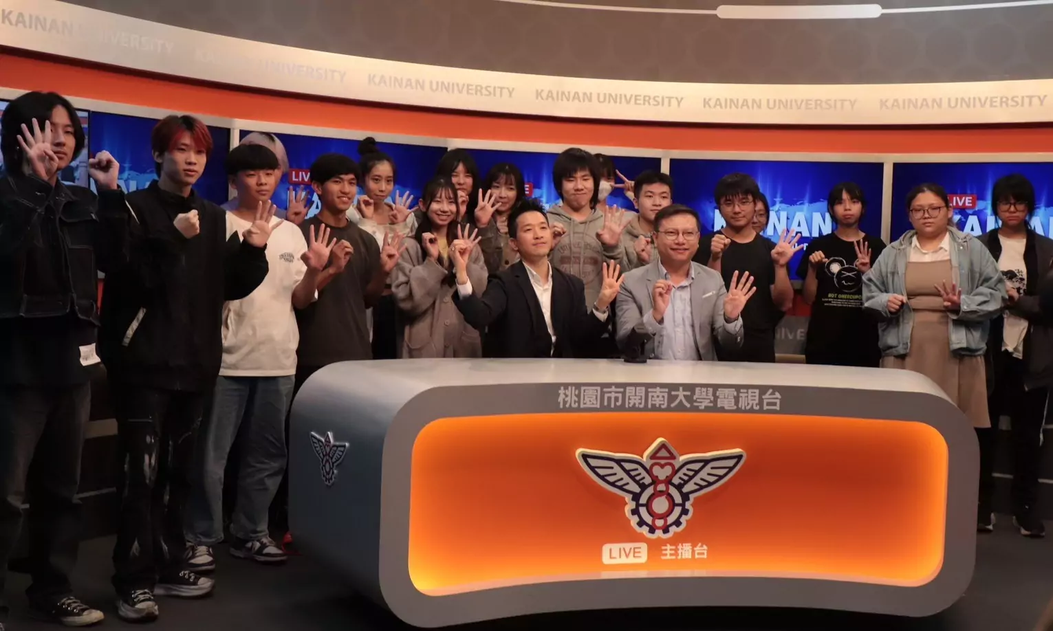LINE ALBUM 何志偉演講 241127 1 0