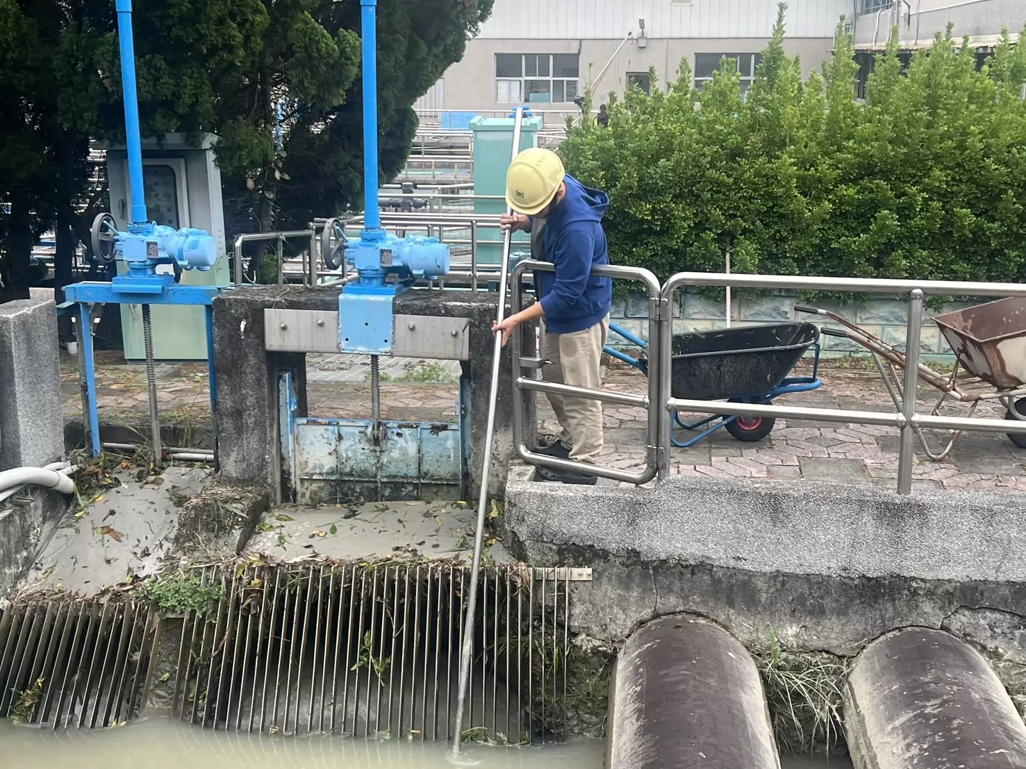 天兔颱風來襲 台水公司加強整備確保供水穩定 天兔颱風來襲 台水公司加強整備確保供水穩定