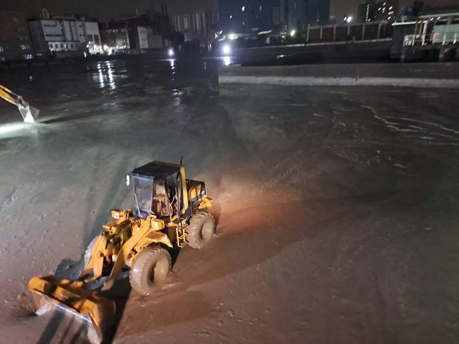 康芮豪雨致石門水庫濁度飆升 北水分署啓動排砂穩定供水 S 14942357