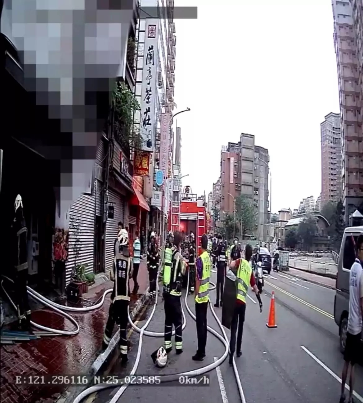 桃園莊敬路店家火警 抽風管起火幸無人傷亡 桃園莊敬路店家火警 抽風管起火幸無人傷亡