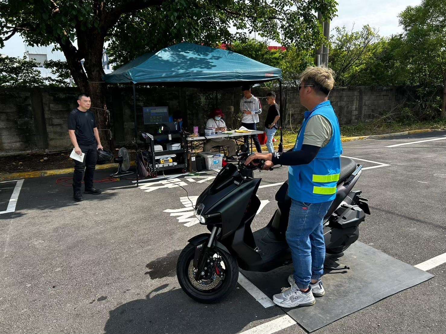 改裝車頻擾民 桃市環保局深入校園宣導「降噪」 S 34742287 0