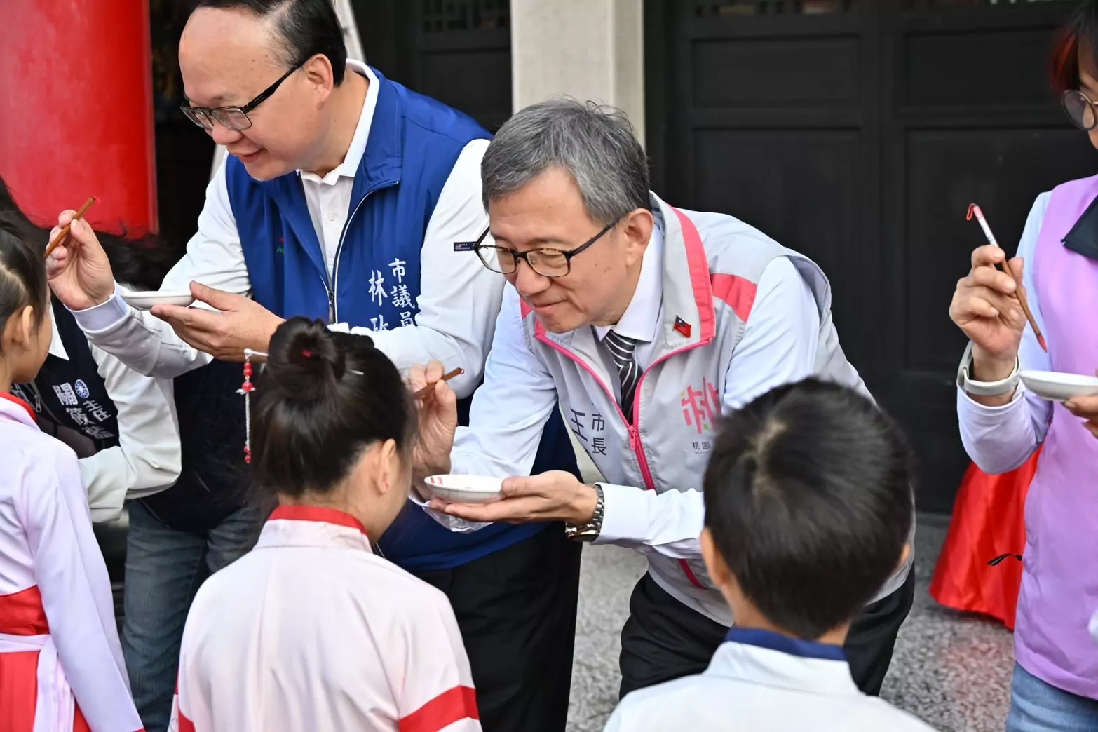 桃園孔廟舉行硃砂祈福儀式 王明鉅親為學童開智慧 S 45498454