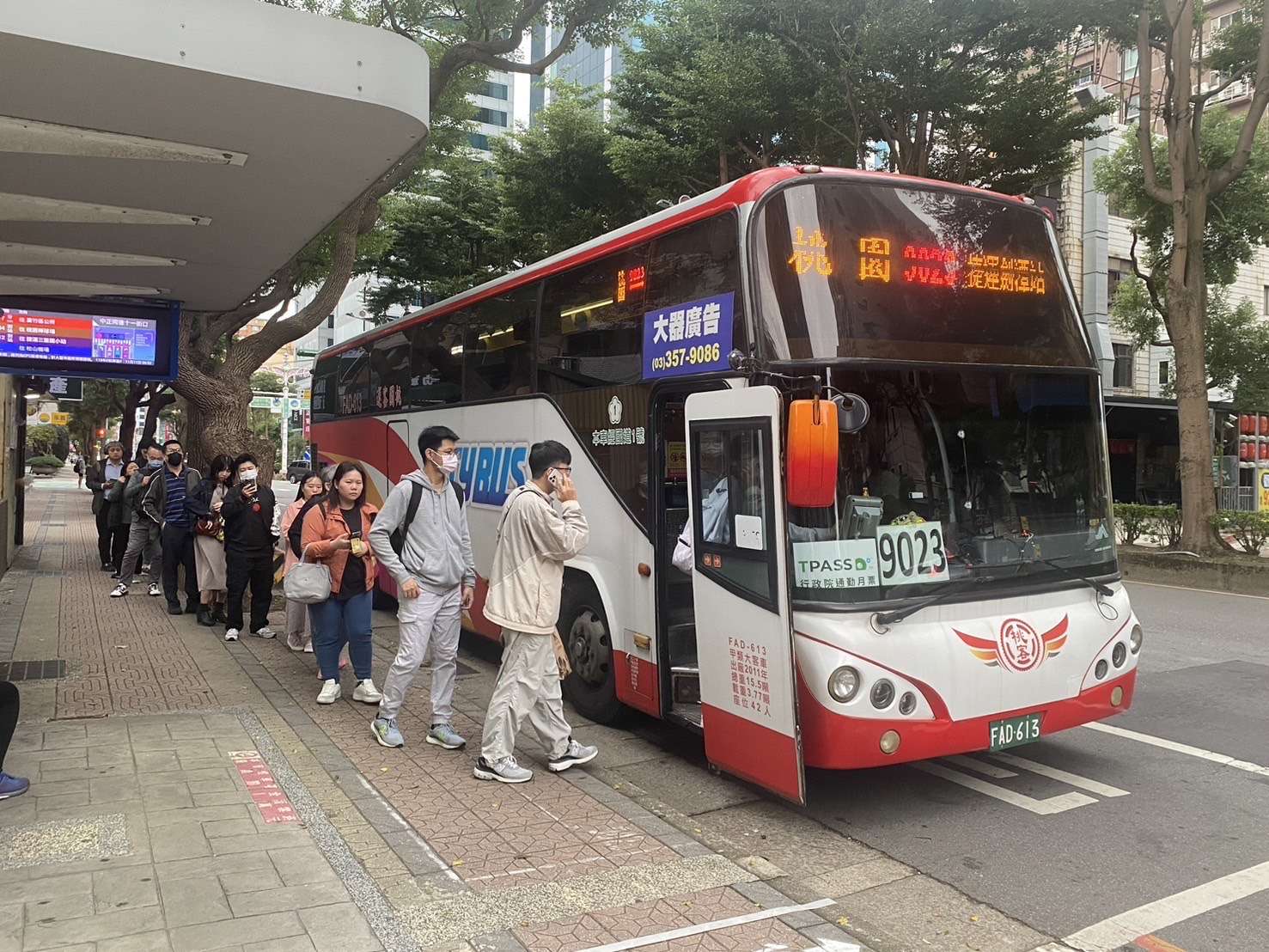 紓解桃園、台北通勤人潮 2國道客運路線明起增開6班次 S 63767587 0 0
