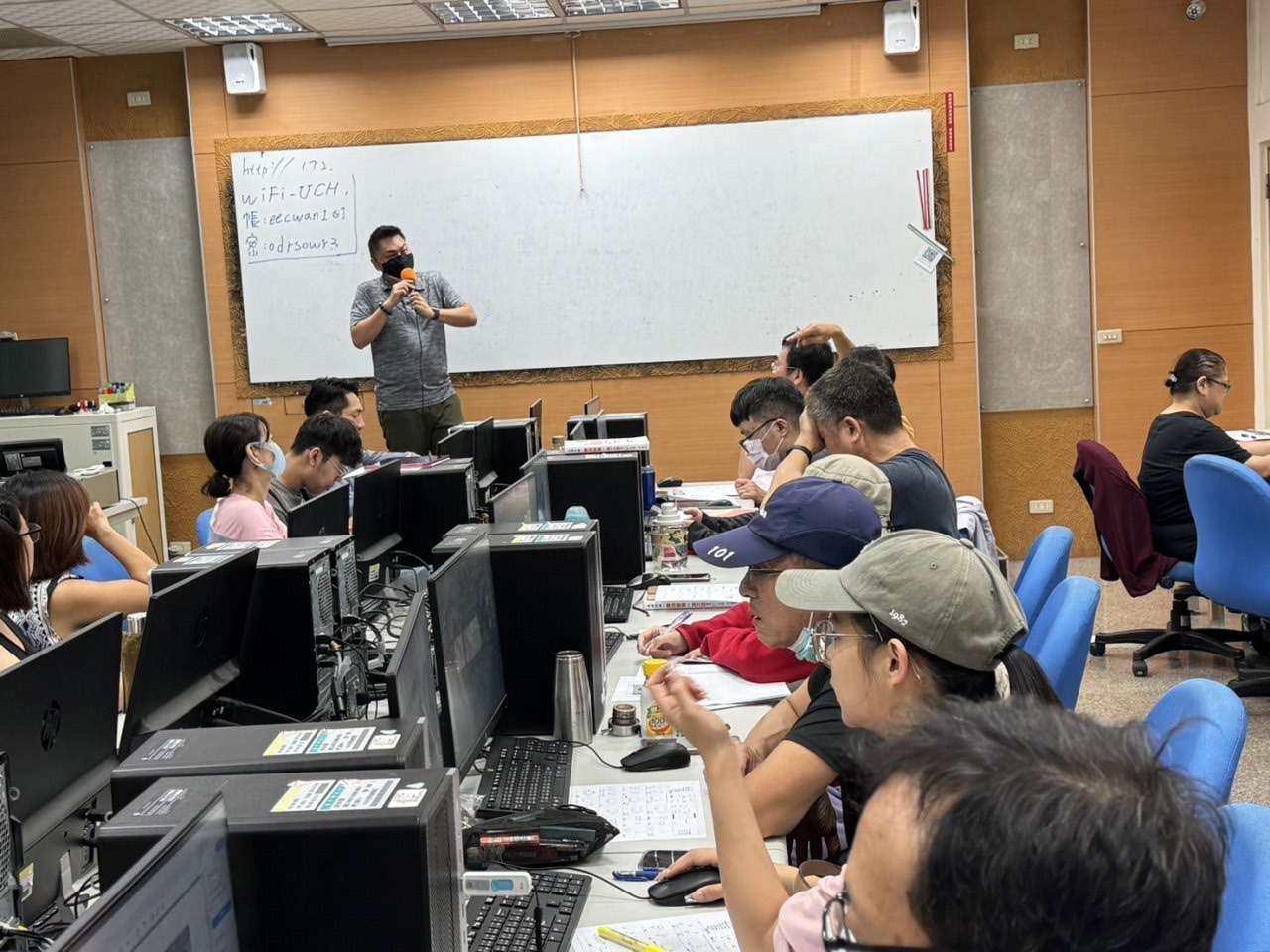 勞動部桃竹苗分署辦理委外職前訓練計畫 助她轉職加薪 S 79028267