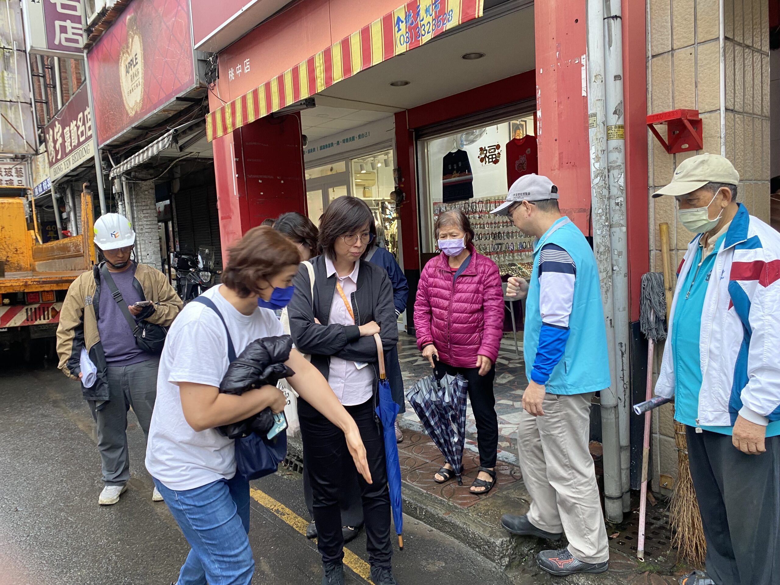 桃園景福宮人行道拓寬引商家反對 都發局力拼春節前完工展決心 S 91881616 0 scaled